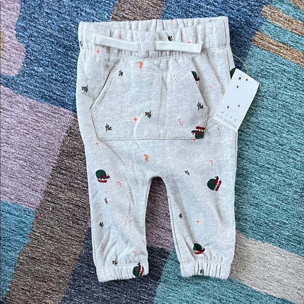 Giftable NEW WITH TAGS Rise little earthlings sweat pants, Christmas pattern